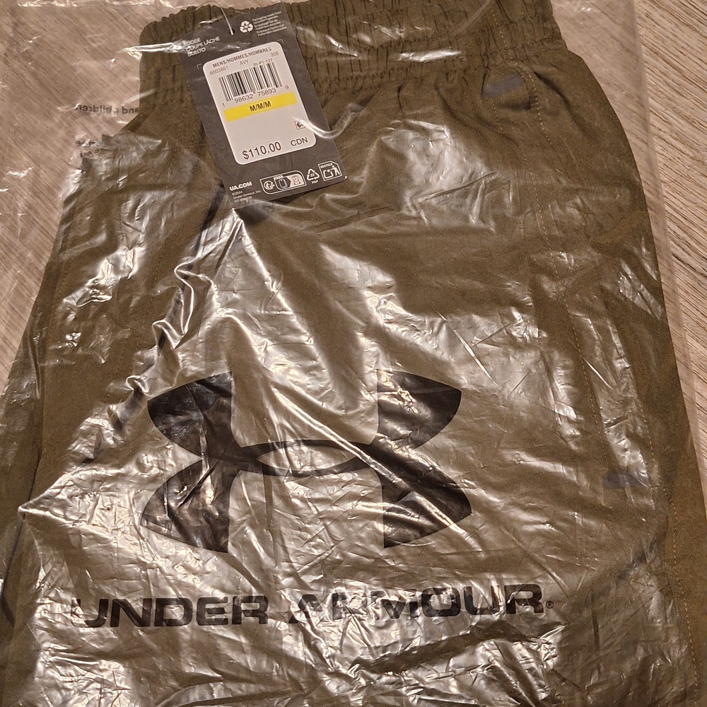 Under Armour Men's Unstoppable Joggers - Green and Black - Picture 2 of 6